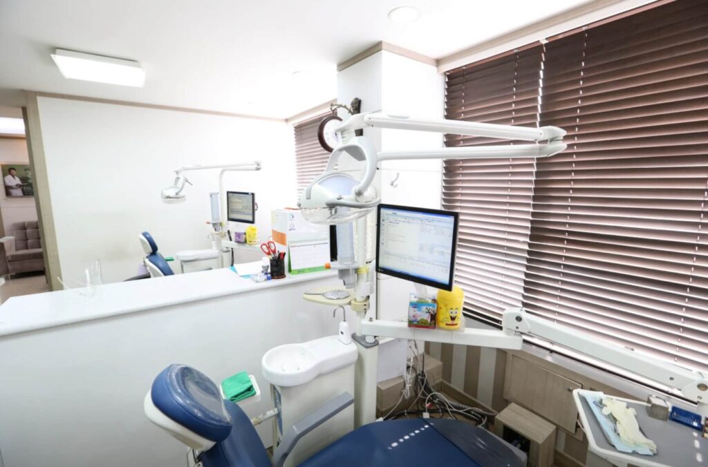 광운대역 임플란트 홍익치과